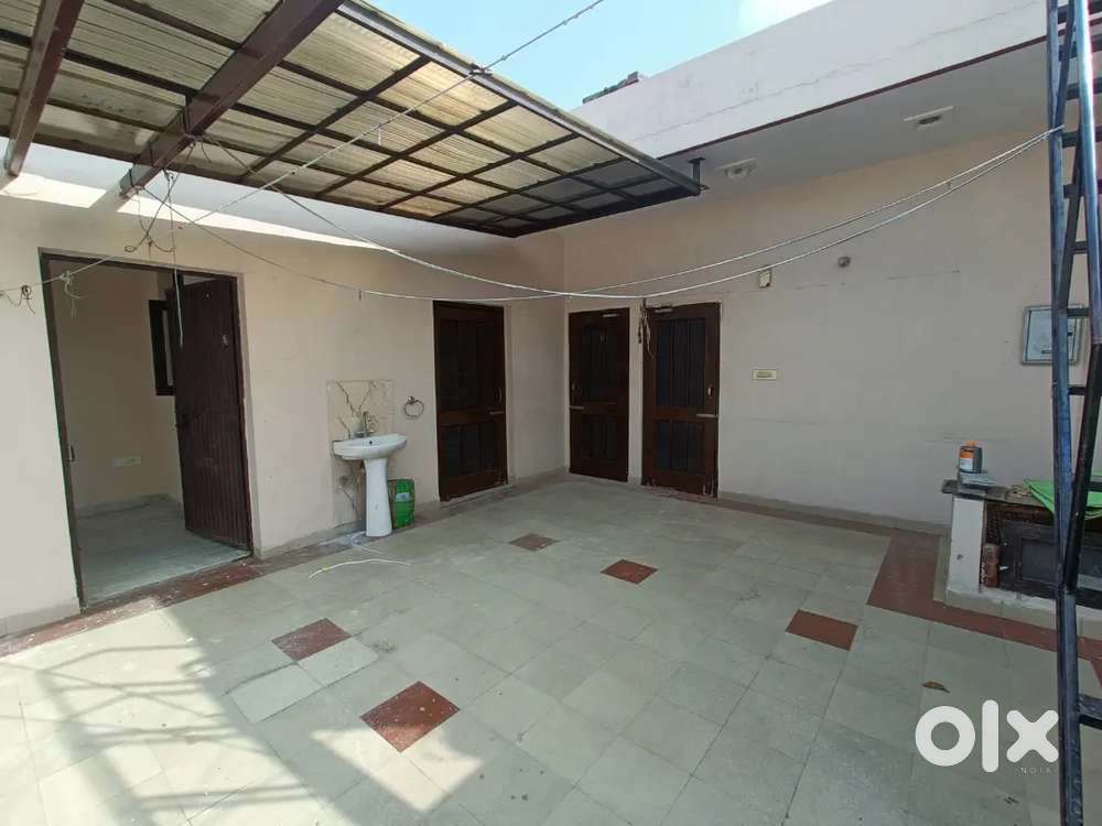 1 Room with attached bathroom, Sharing kitchen