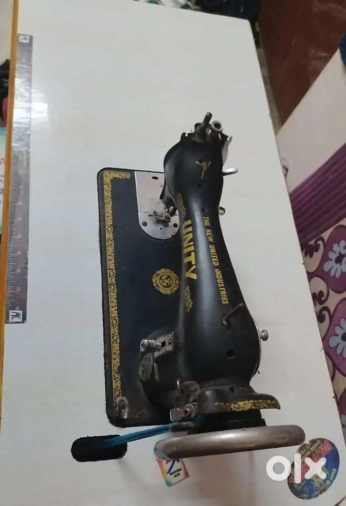 Mannequin new sewing machine projector