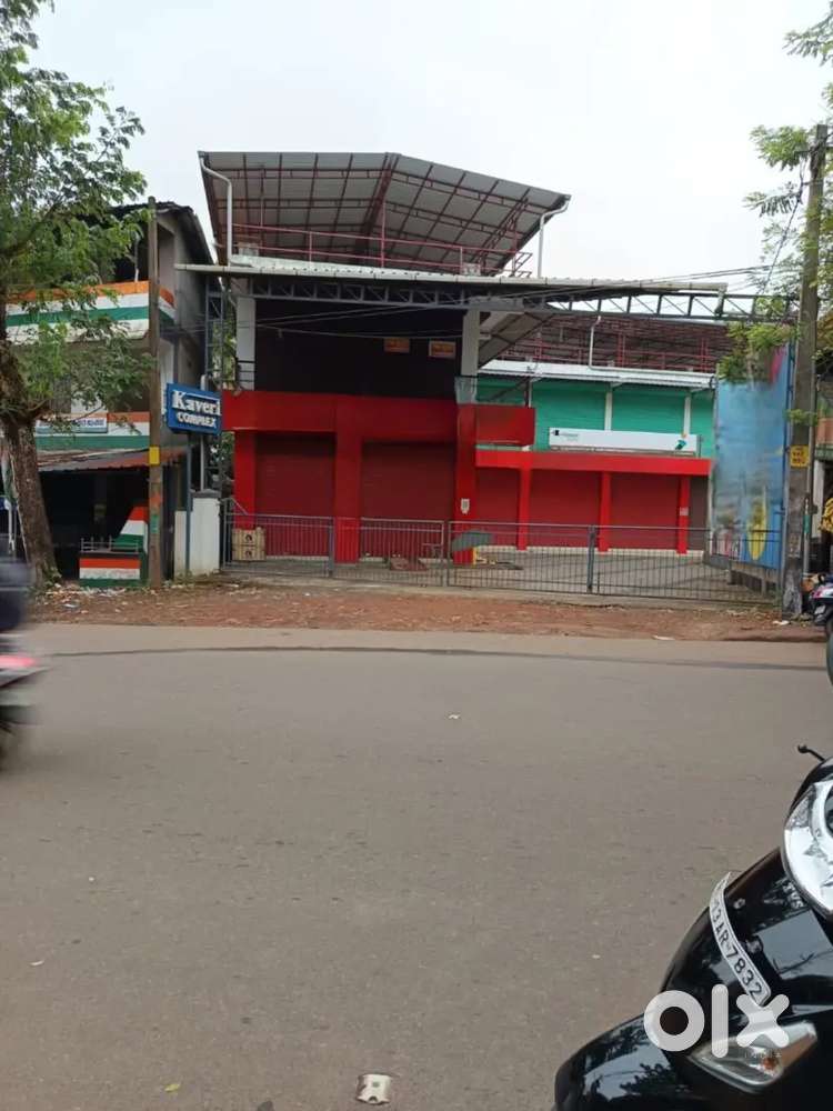 Commercial Complex for Retail chains