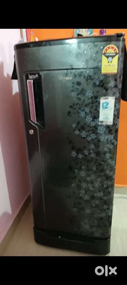 Single door 190ltr fridge, wardrobe for sell