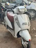 SUZUKI ACCESS 125 DAZZLING WHITE