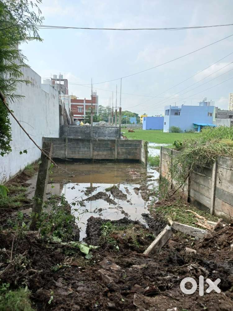 Arumparthapuram bypass 300 mtr, North-west Corner plot 1244 sqft 25x50