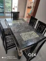 6 Seater Dinning table no glass top