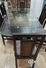 6-seater Dining table for sale
