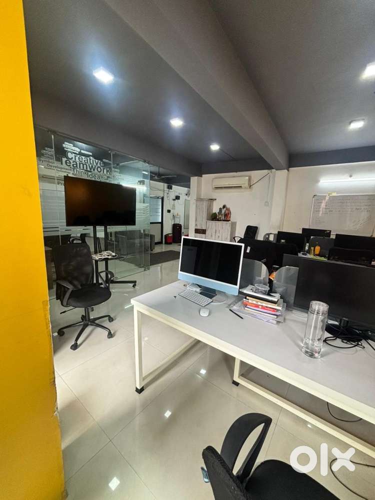 Kalamassery metro furnished office space 1000 Sqft