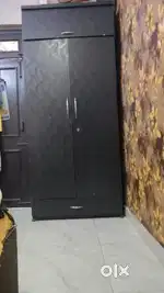 2 year old brand new condition wardrobe