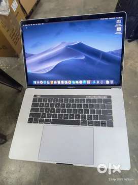 Apple macbook pro RETINA Touchbar 1990 i9 32GB RAM 512GB SSD