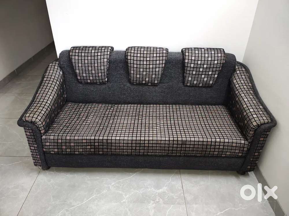 5 Seater Sofa for sale