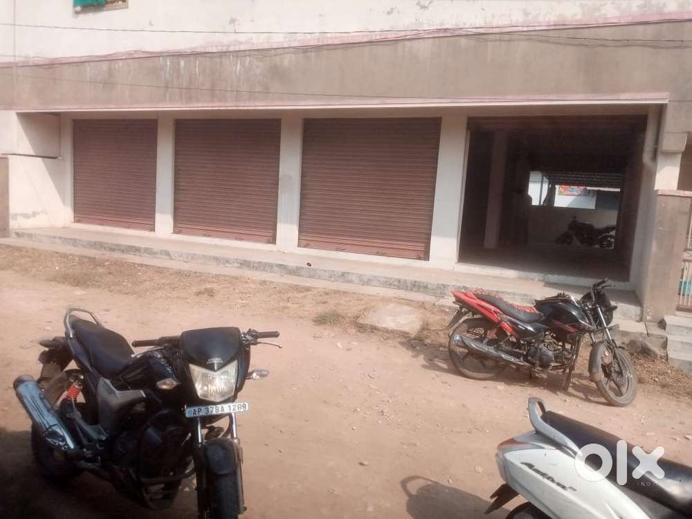 Office or godown for rent near busstand
