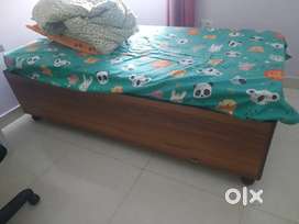 Wooden Deewan