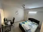 Queen size rubber wood bed