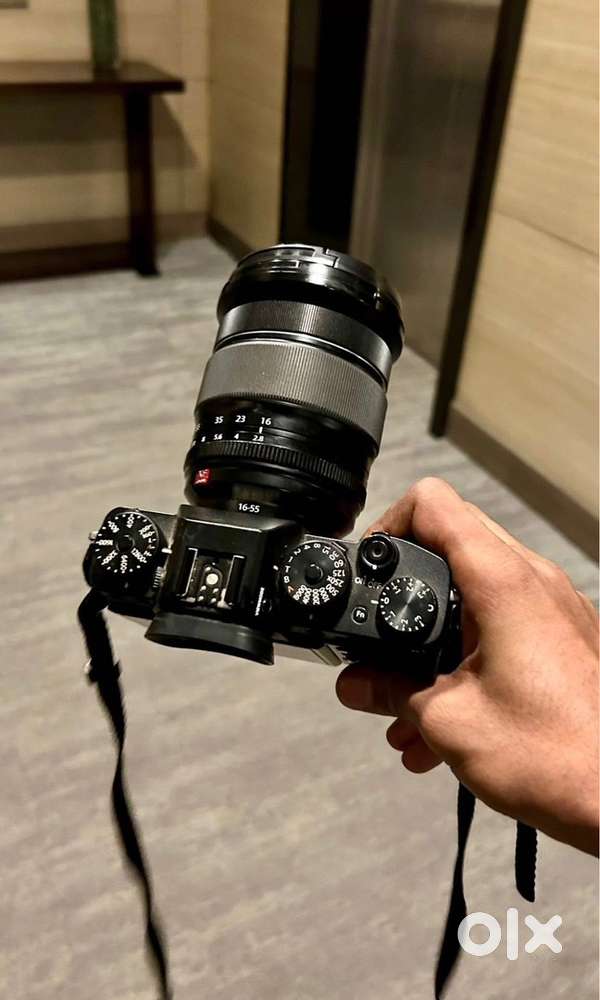 Fujifilm xt3 camera with 16.55(2.8 lens)
