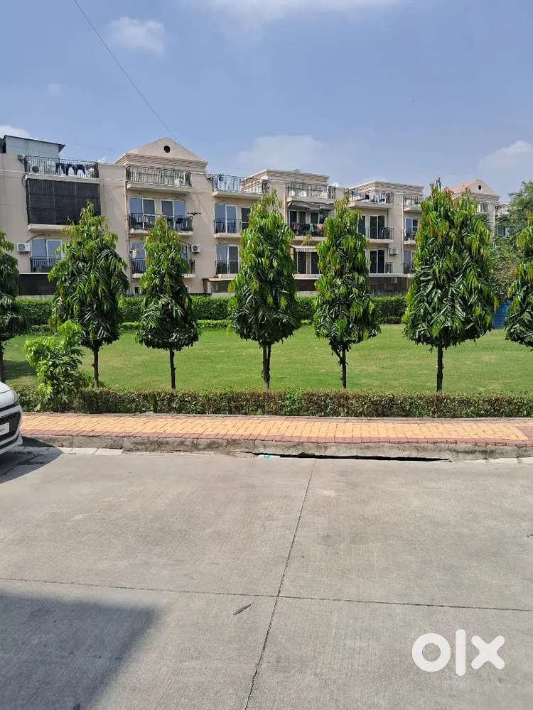 Park face 6 malra plot for sale in sec 32