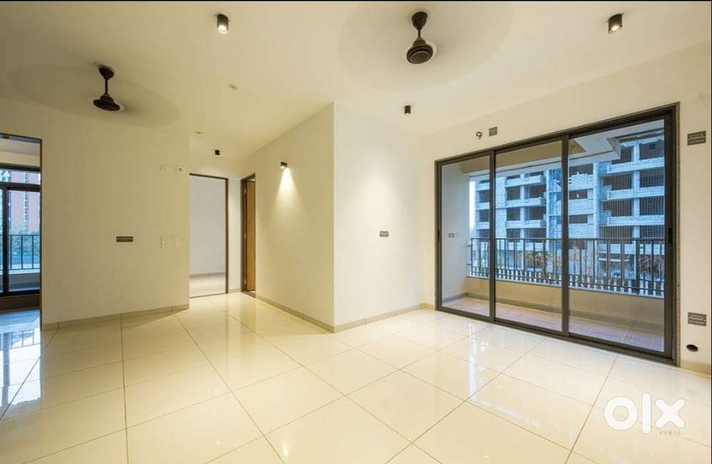 Rent - New 3 BHK @ Thaltej