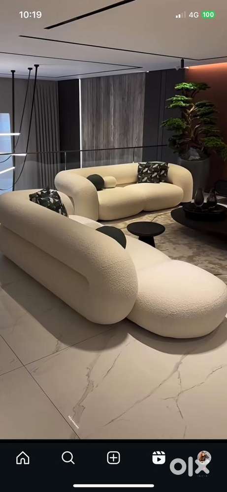 Stay and khana hmara hoga