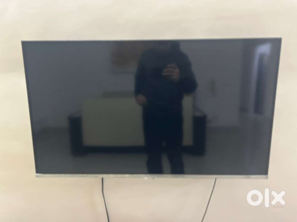 42’’ Samasung Smart LED TV + Amazon Fire TV Stick Excellent condition