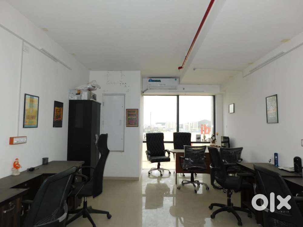 Fully furnished office space ready to move in