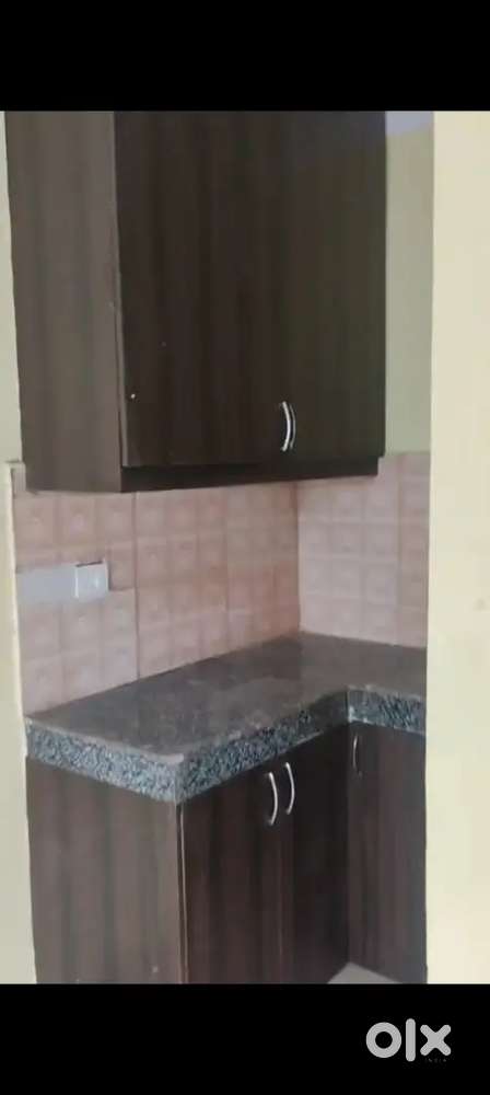 1RK Available coliving+ boy's & girls+ femily