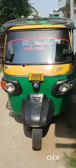 Piaggio. C.n.g elexelant candidate