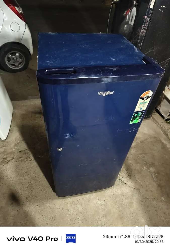 Whirlpool refrigerator single door