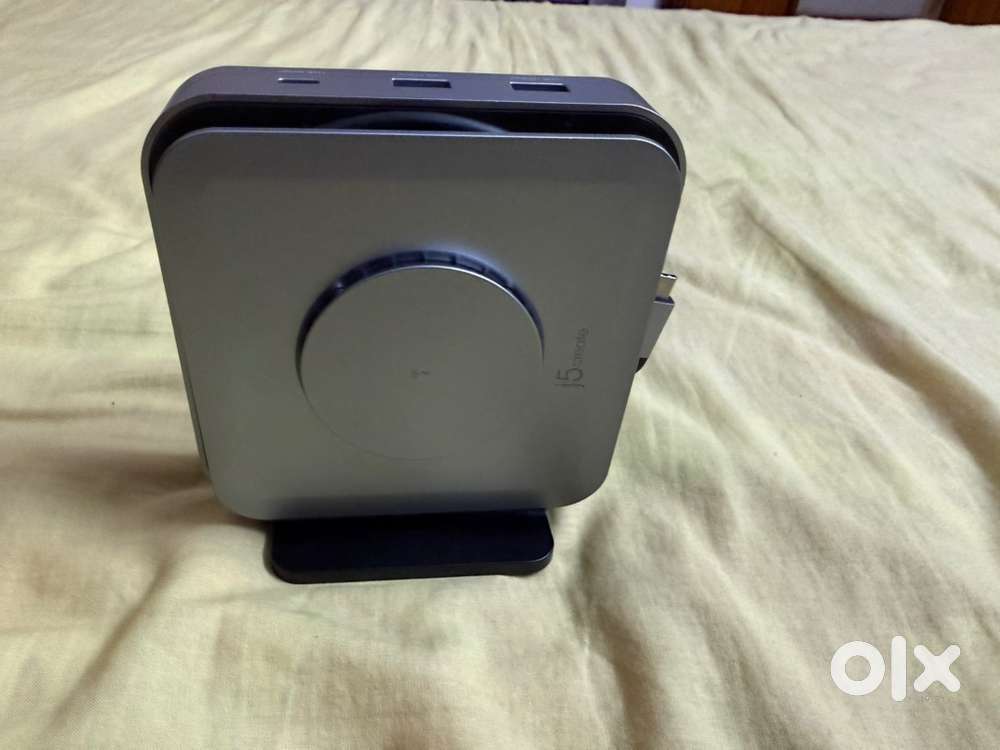 Keyboard,Portable Monitor,USB DOCK,Extenal Hard Disk-12,000/- Each