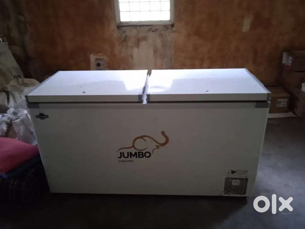 Rockwell 550DDU Convertible Deep Freezer, Double Door, 4 Star