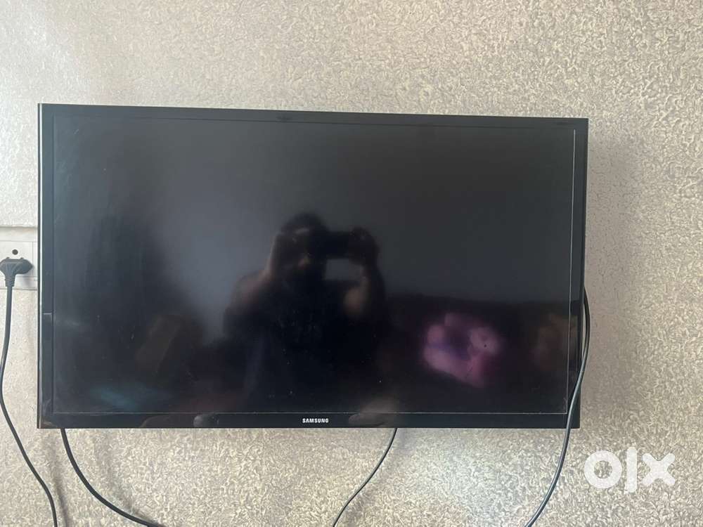 Samsung 32 inch Smart TV