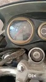 Selling TwoWheeler Bike V15 SEPT 2017 MODEL (ALL DOCS CLEAR) 1ST OWNER
