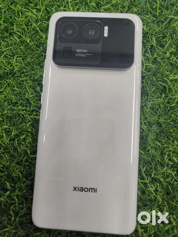 Mi 11 ultra 5g 12/256 White Color Neat Condit