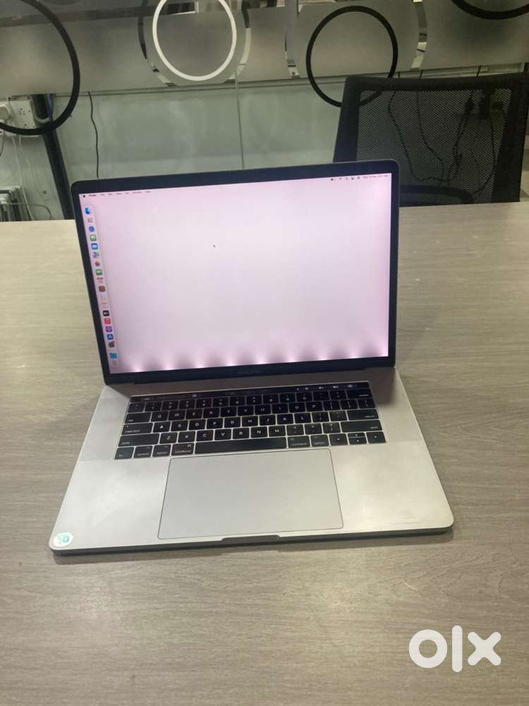 Apple MacBook Pro 15inch i7 A1707 2016 Display Down light 30Degree ic