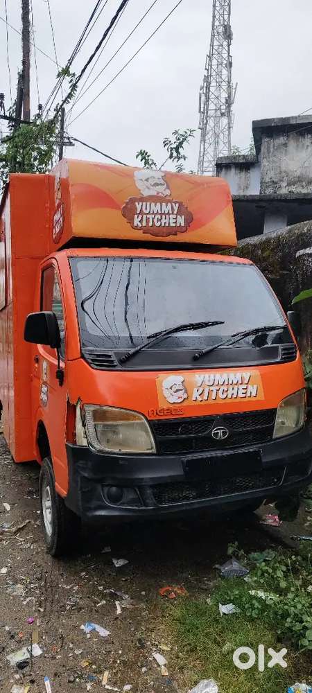 Tata food truck