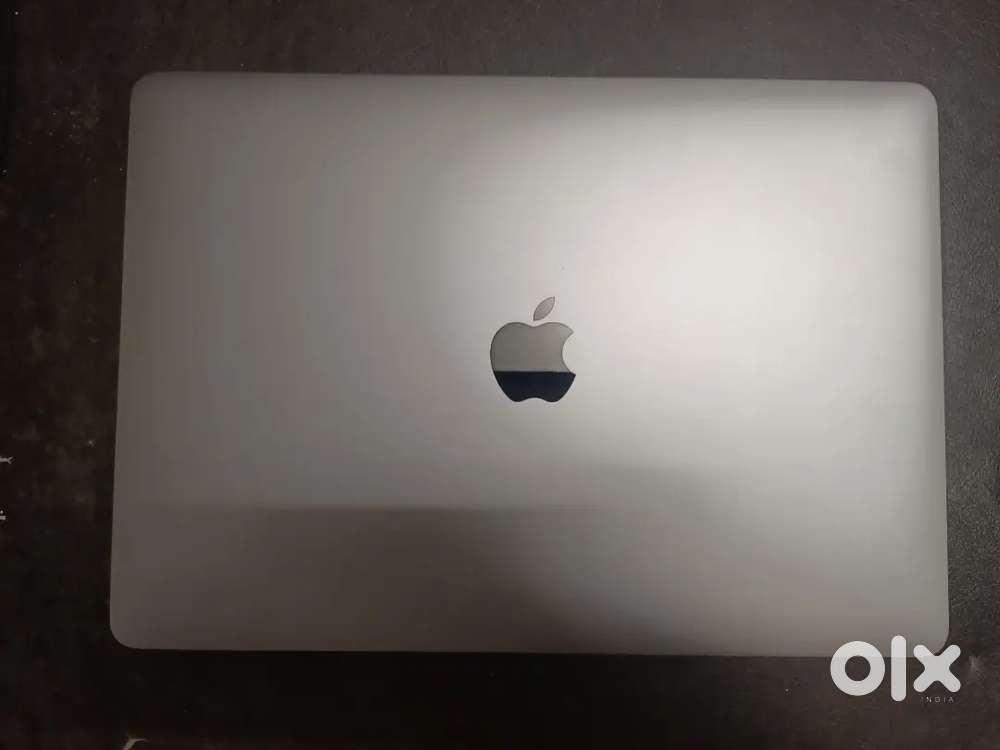 Apple laptop