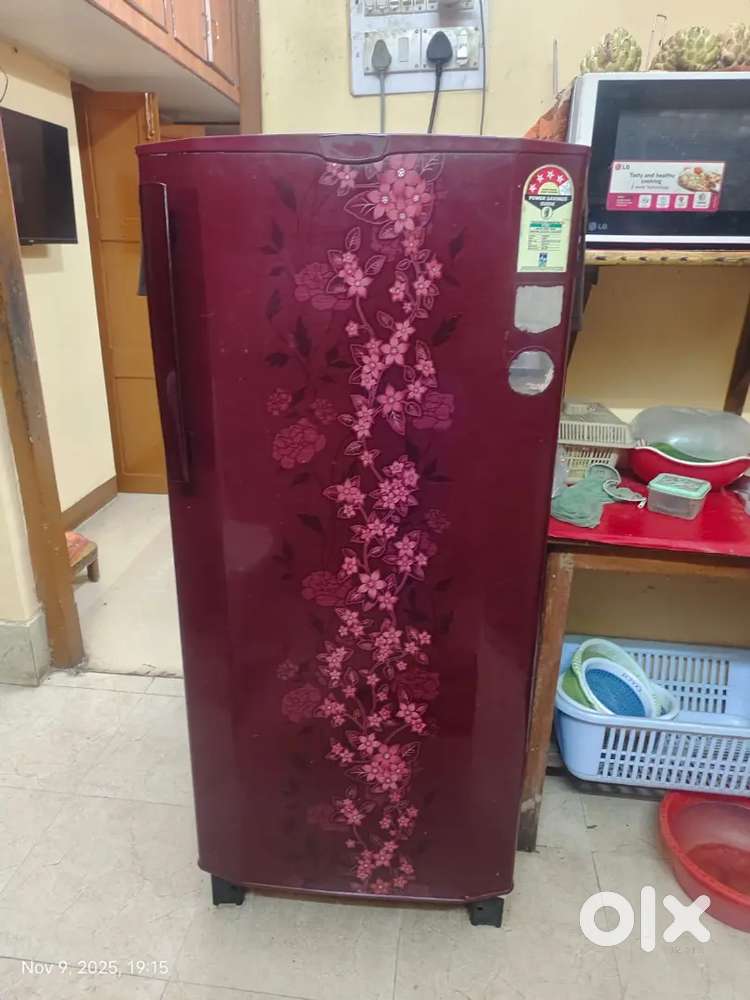 Godrej single door 4 star 210 liter fridge