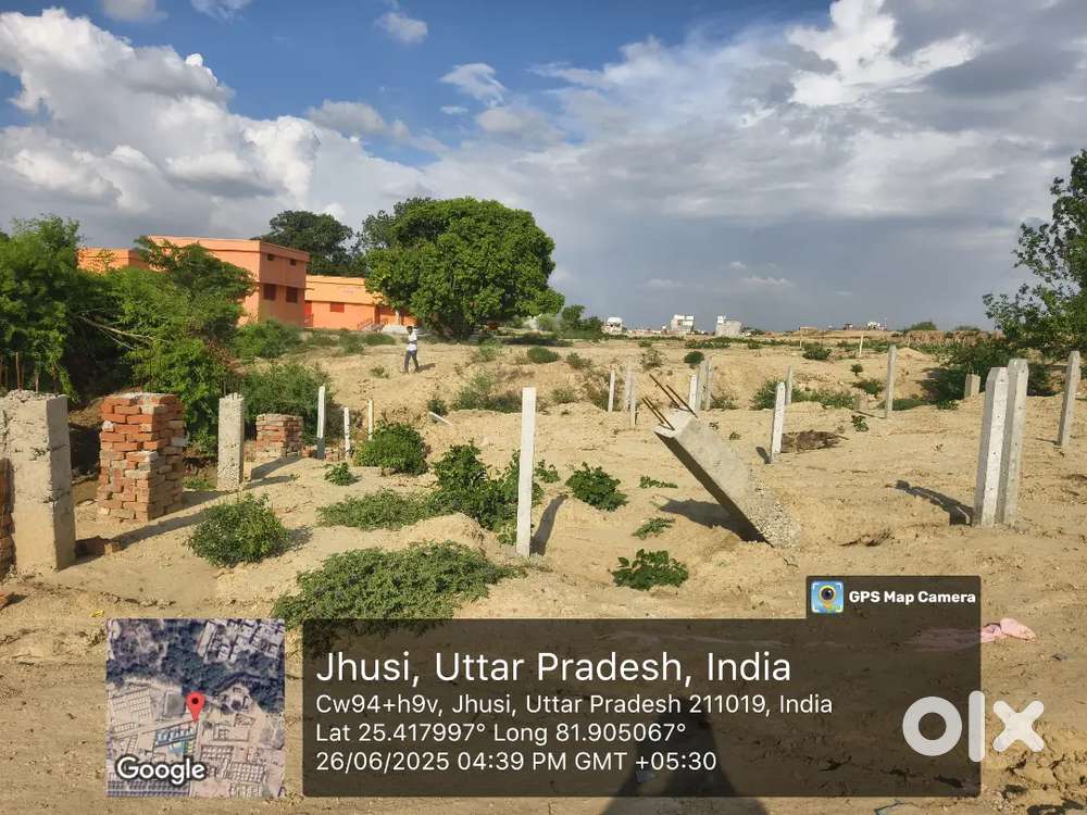 902 square/yard plot in Jhushi, Hawelia