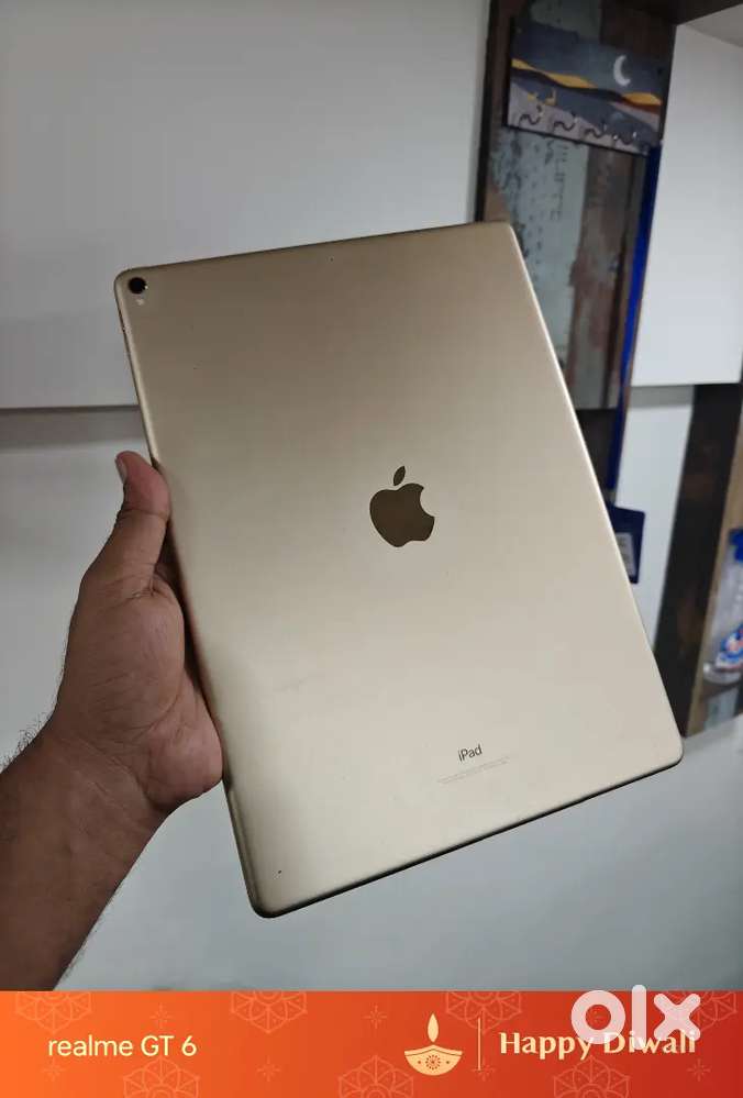 APPLE IPAD PRO 12.9 INCH GOLD 64 GB 2ND GENERATION WIFI IN BRAND NEW