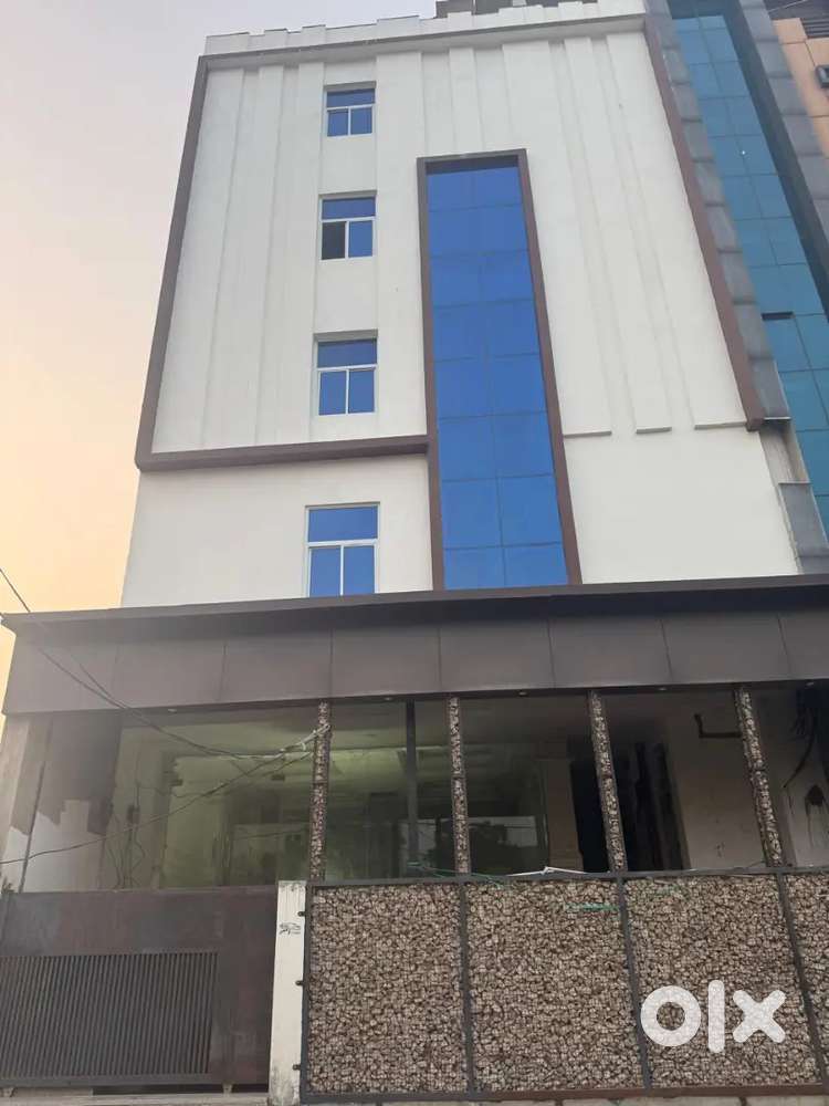 hotel 2 haal and 20 rooms