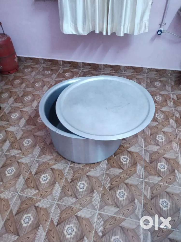 17 kg big vessel for cooking