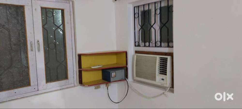 2BHK NEAR MAIN ROAD MES COLLEGE