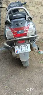 गुड कंडीशन अच्छा टायर अच्छा गाड़ी