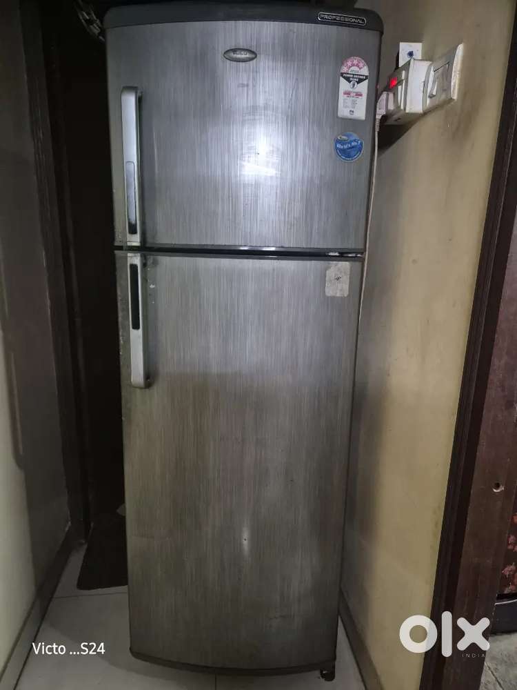 Double Door Fridge - Whirlpool 350L