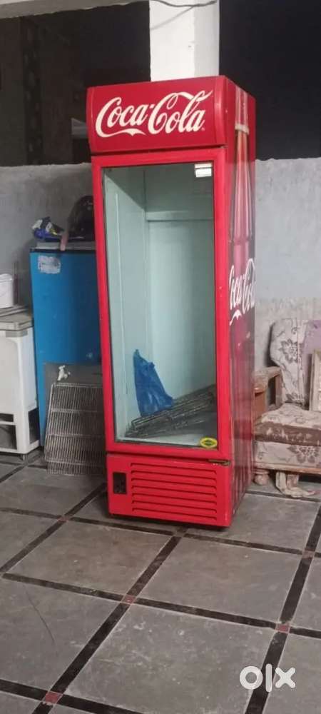 Commercial glass door fridge