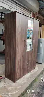 NEW 3 DOOR WARDROBE WITH MIRROR FOR SALE