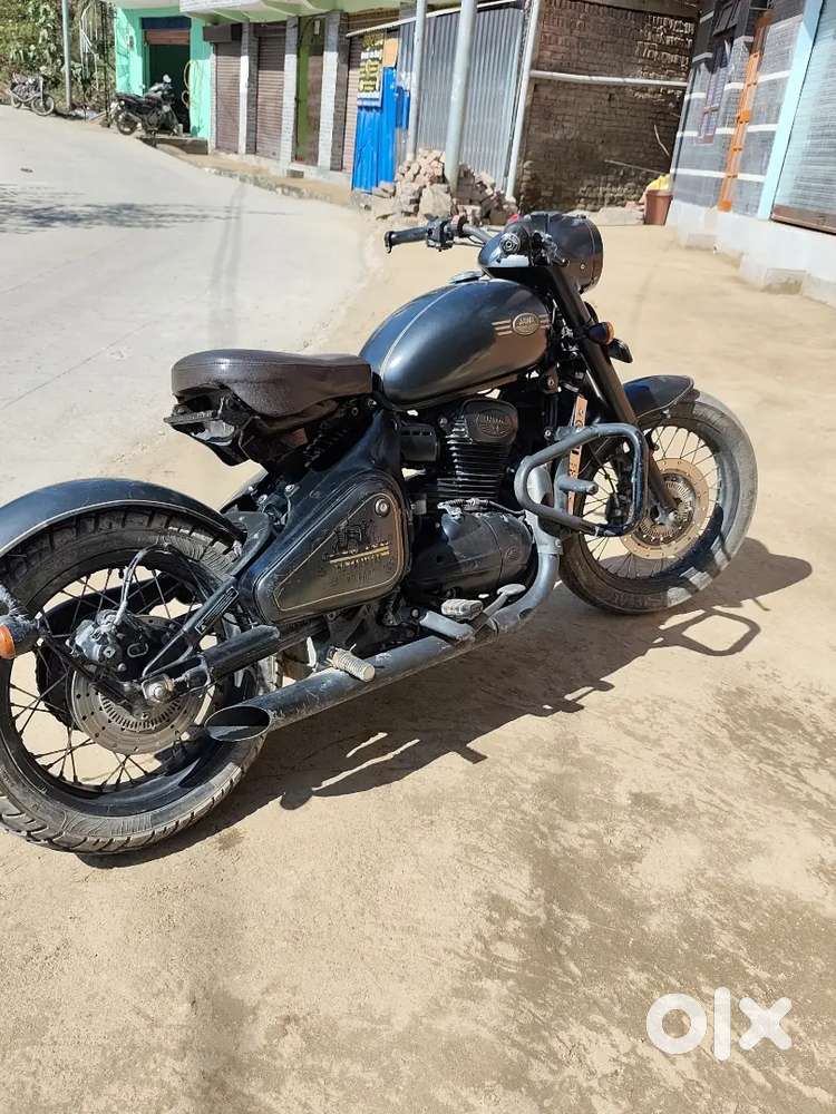 Good in condition urgent sale 1st owner run 16800 only