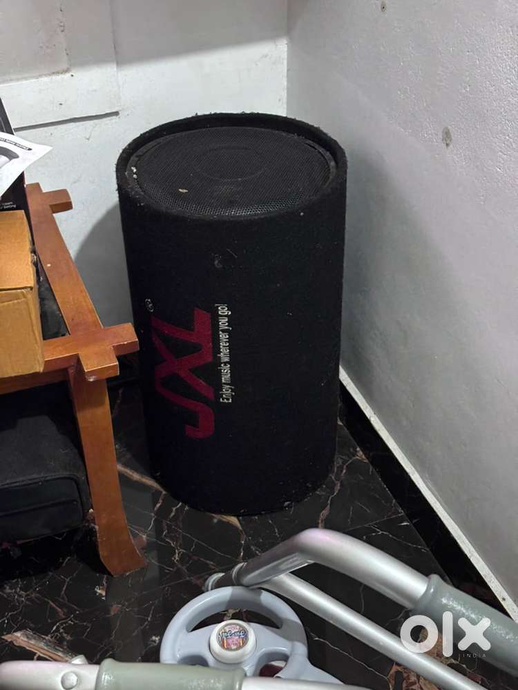 12 inch JXL Car subwoofer in good condition