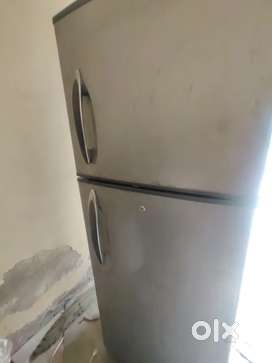 Lg refrigerator