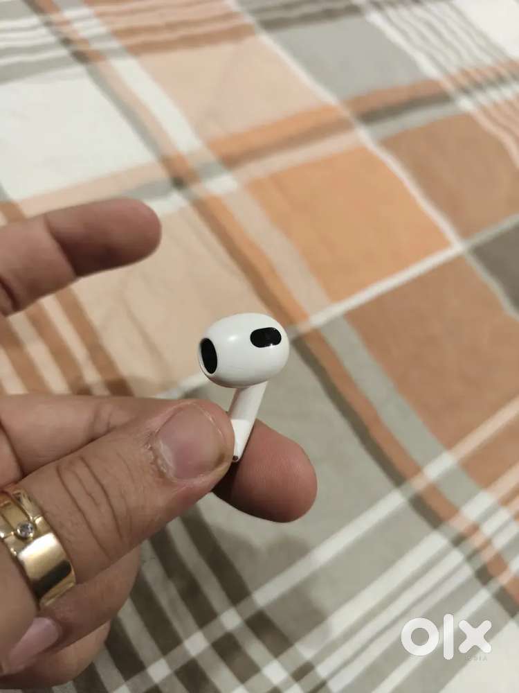 Airpods 3rd Generation only Right Headphone