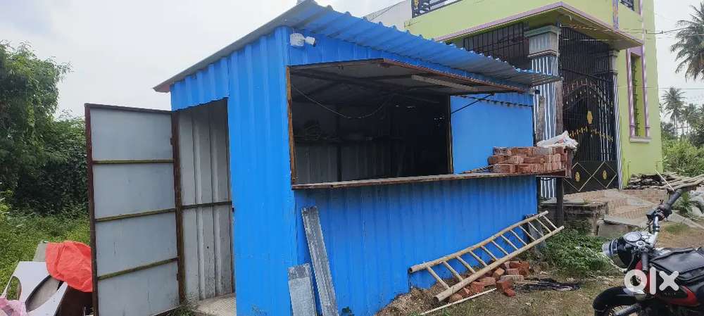 Container shop ready to