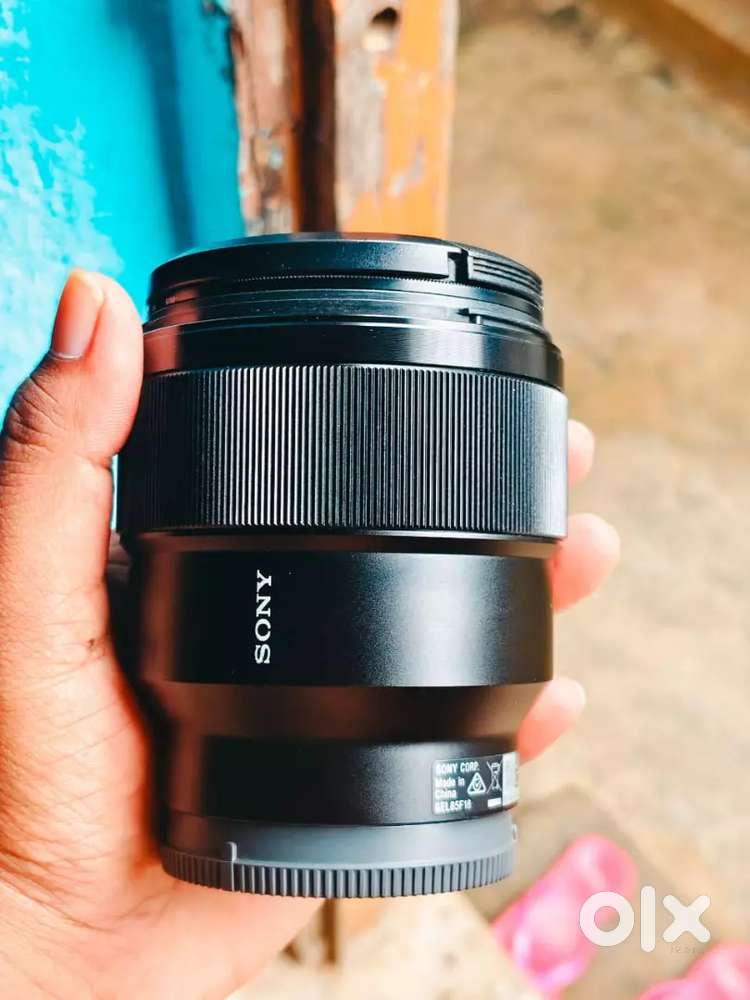 Sony 85mm1.8(One years old)