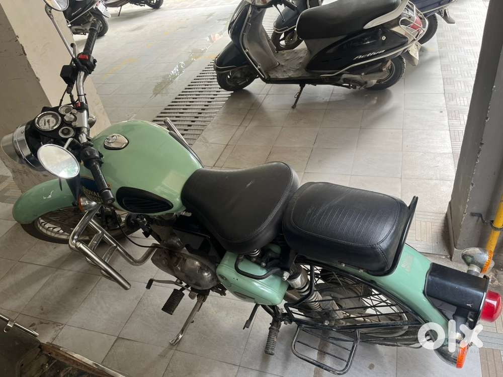 Bullet royal enfield classic 350cc