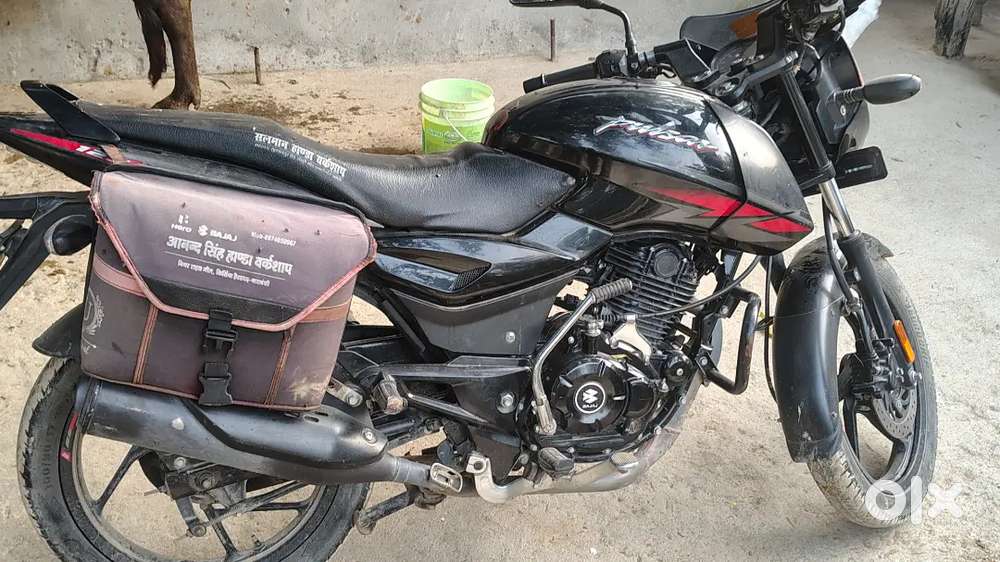 Gadi ki condition ek dam best hai koi kami nahi hai gadi me